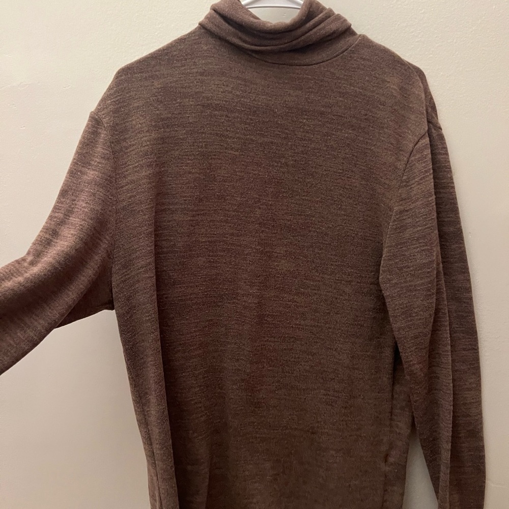 H2H Mens Beige turtleneck (Size M)